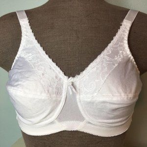 Trulife #W210 Mastectomy Bra White 36C